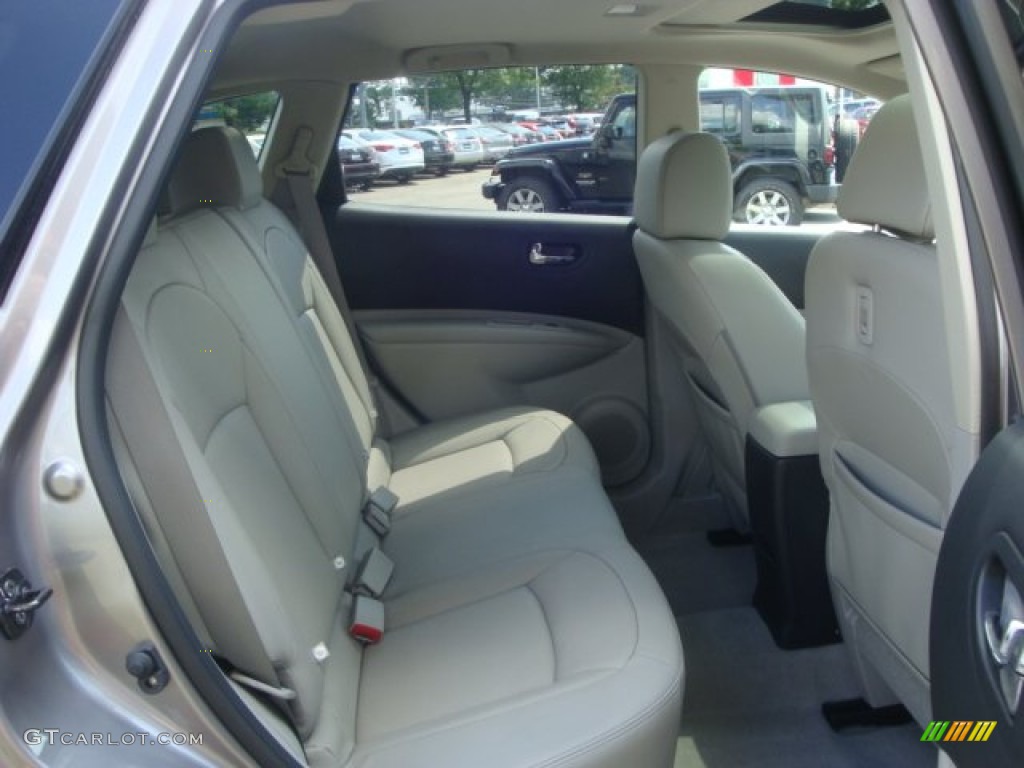 2011 Rogue SV AWD - Gotham Gray Metallic / Gray photo #16