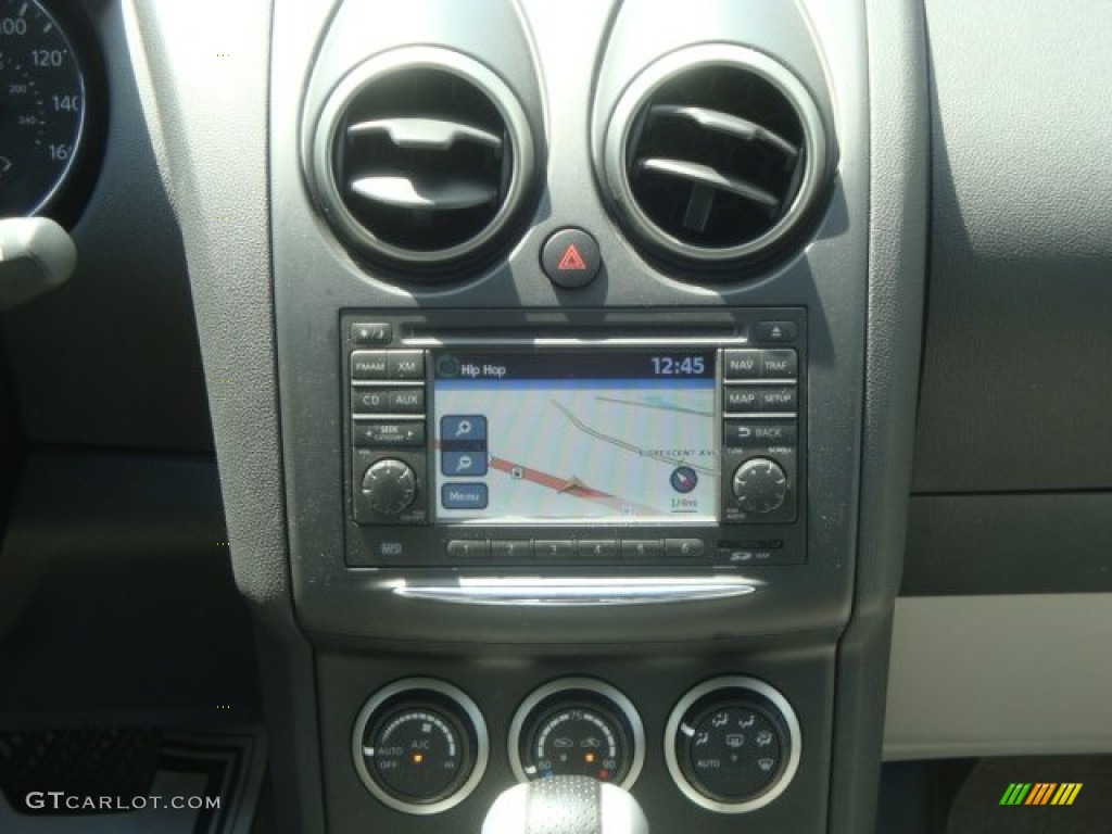 2011 Rogue SV AWD - Gotham Gray Metallic / Gray photo #20