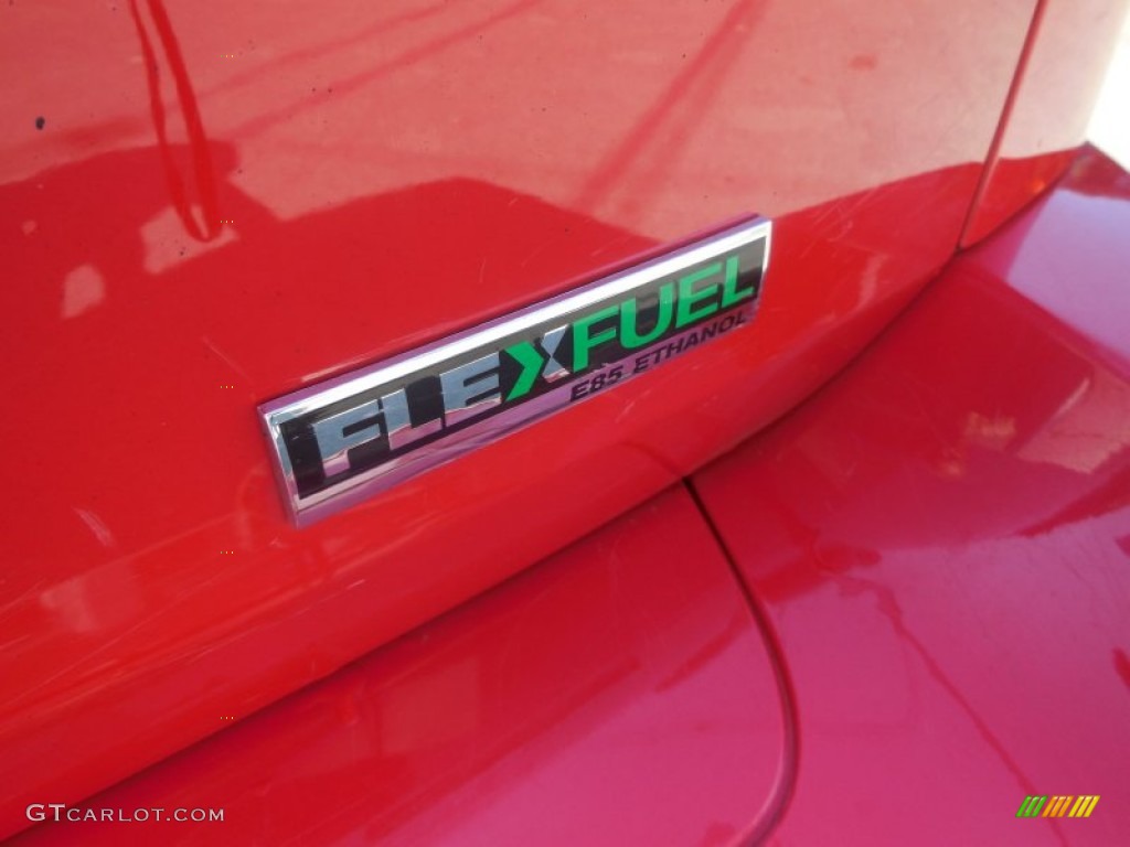 2011 HHR LS - Victory Red / Ebony photo #14
