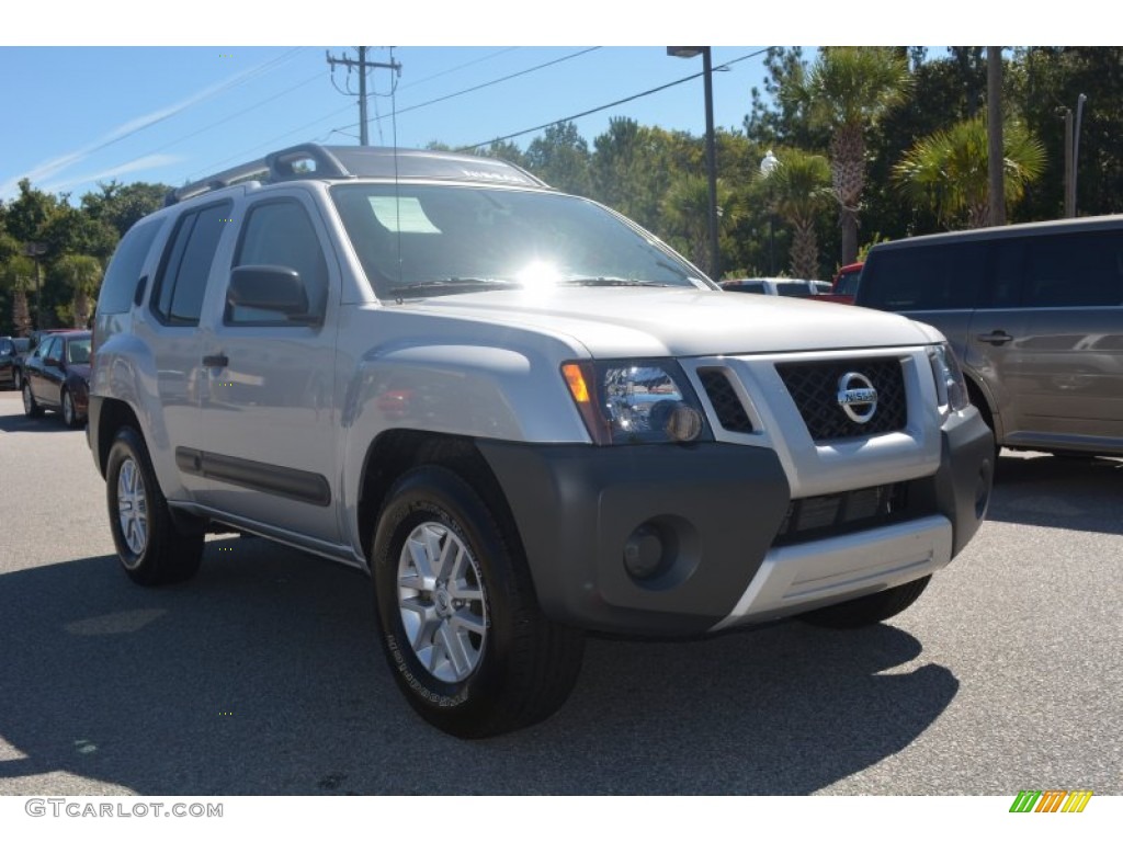 2014 Xterra X - Brilliant Silver / Gray photo #1