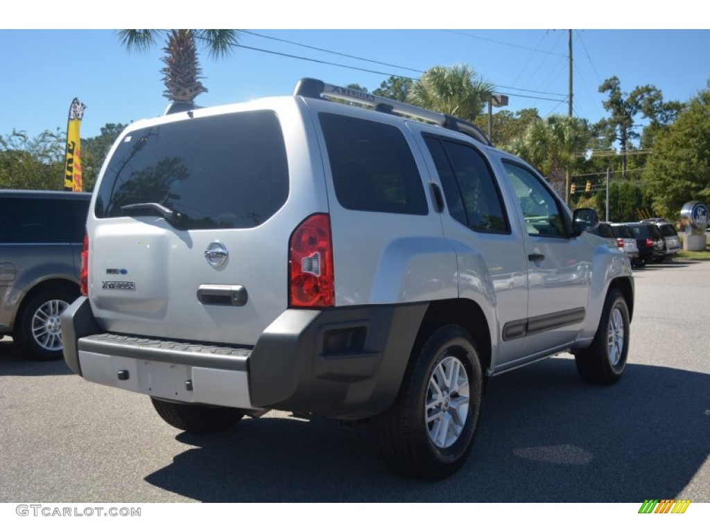 2014 Xterra X - Brilliant Silver / Gray photo #3