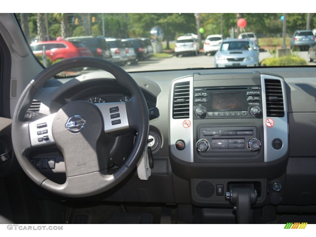 2014 Nissan Xterra X Dashboard Photos