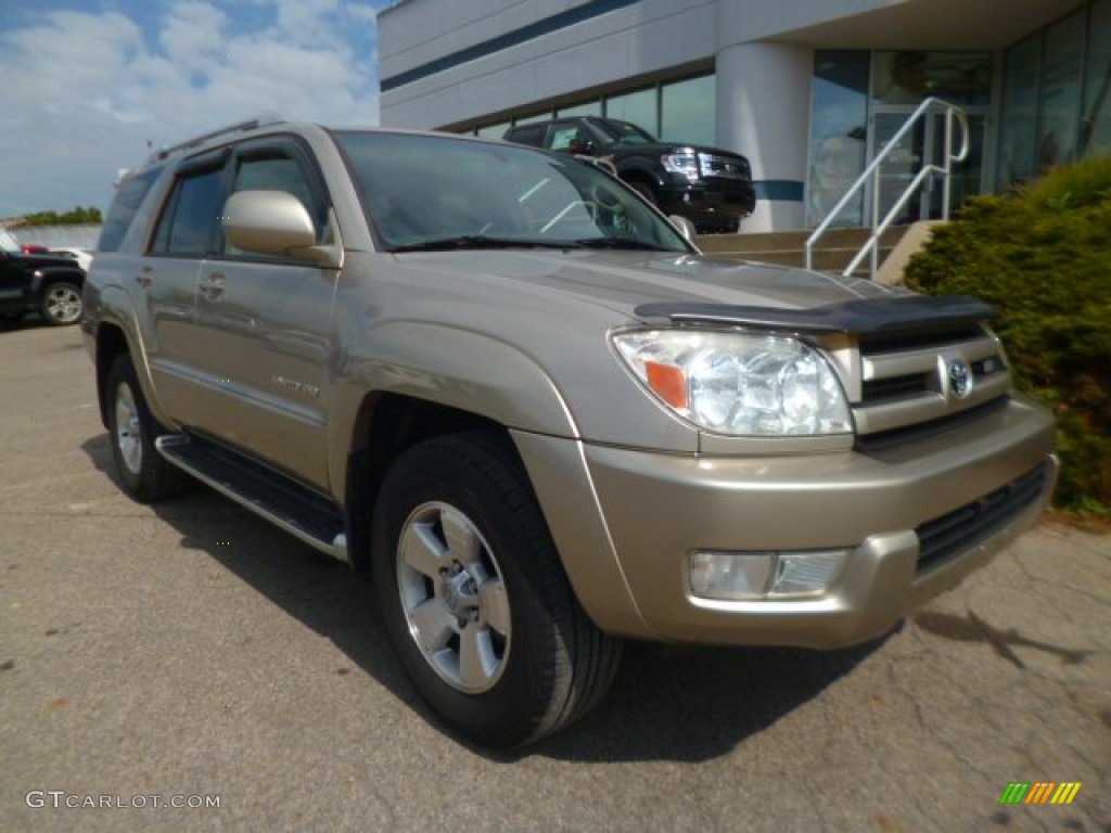 2004 4Runner Limited 4x4 - Dorado Gold Pearl / Taupe photo #2