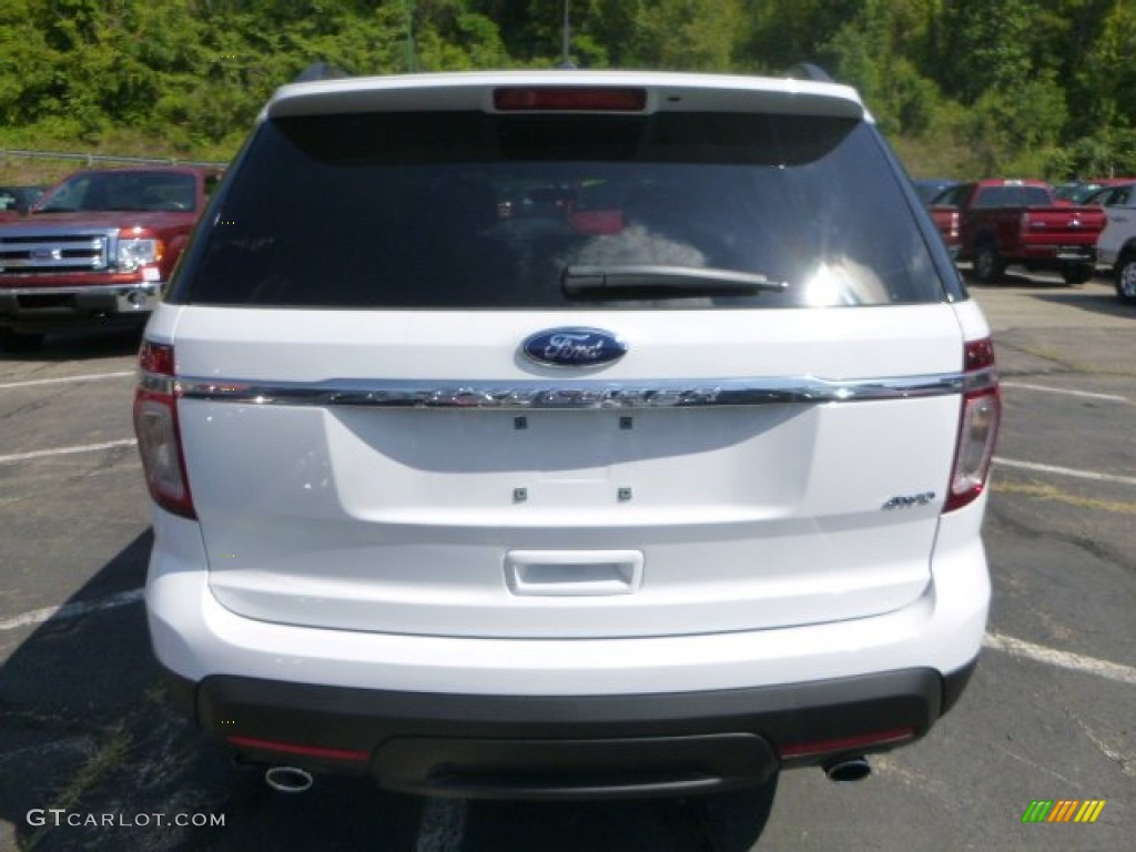 2015 Explorer 4WD - Oxford White / Medium Light Stone photo #3