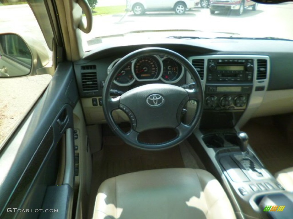 2004 4Runner Limited 4x4 - Dorado Gold Pearl / Taupe photo #14