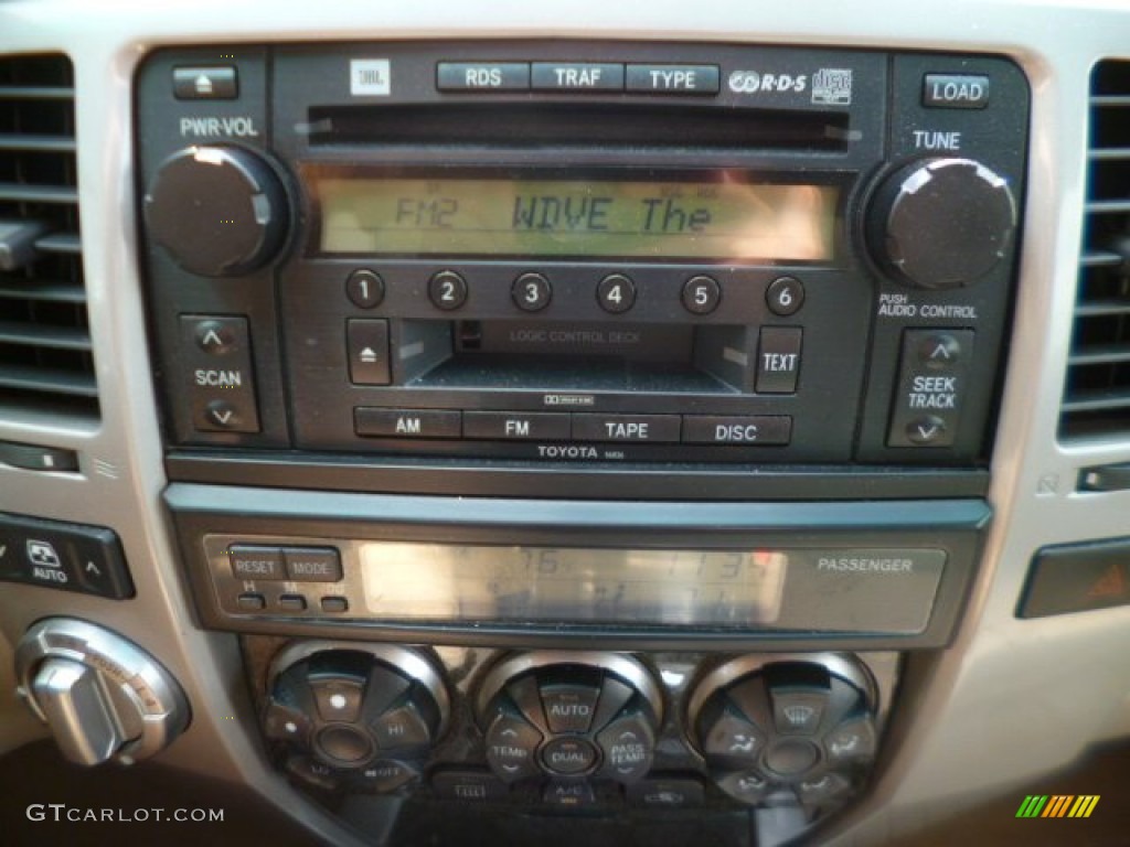 2004 4Runner Limited 4x4 - Dorado Gold Pearl / Taupe photo #19