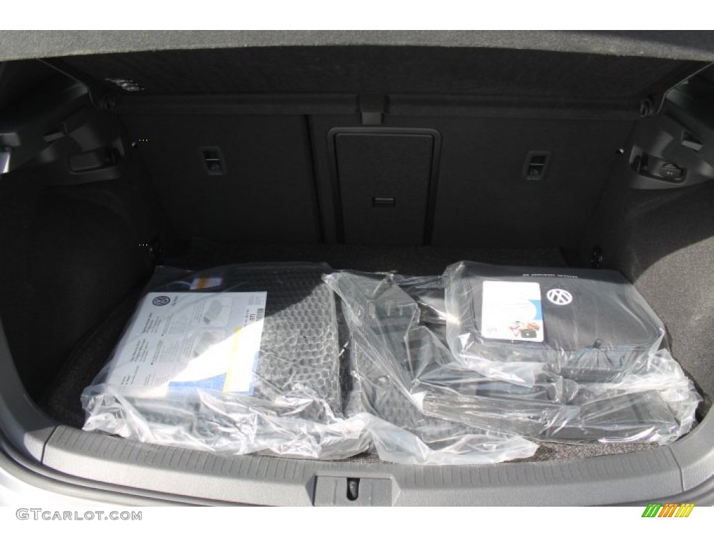 2015 Volkswagen Golf GTI 4-Door 2.0T SE Trunk Photo #96701488