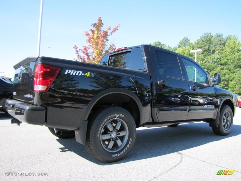 Galaxy Black 2014 Nissan Titan Pro-4X Crew Cab 4x4 Exterior Photo #96705082