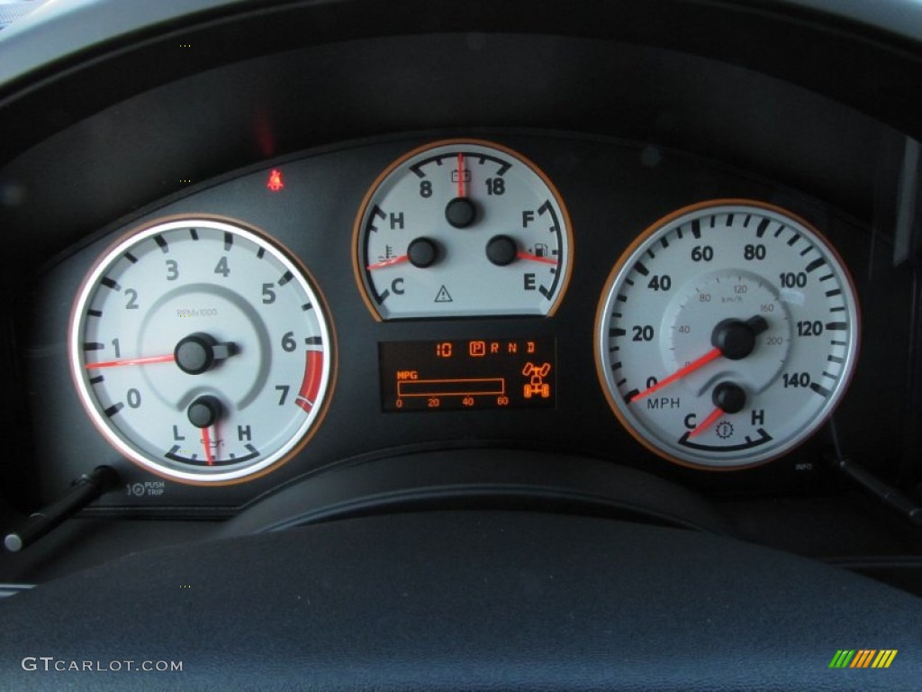 2014 Nissan Titan Pro-4X Crew Cab 4x4 Gauges Photos