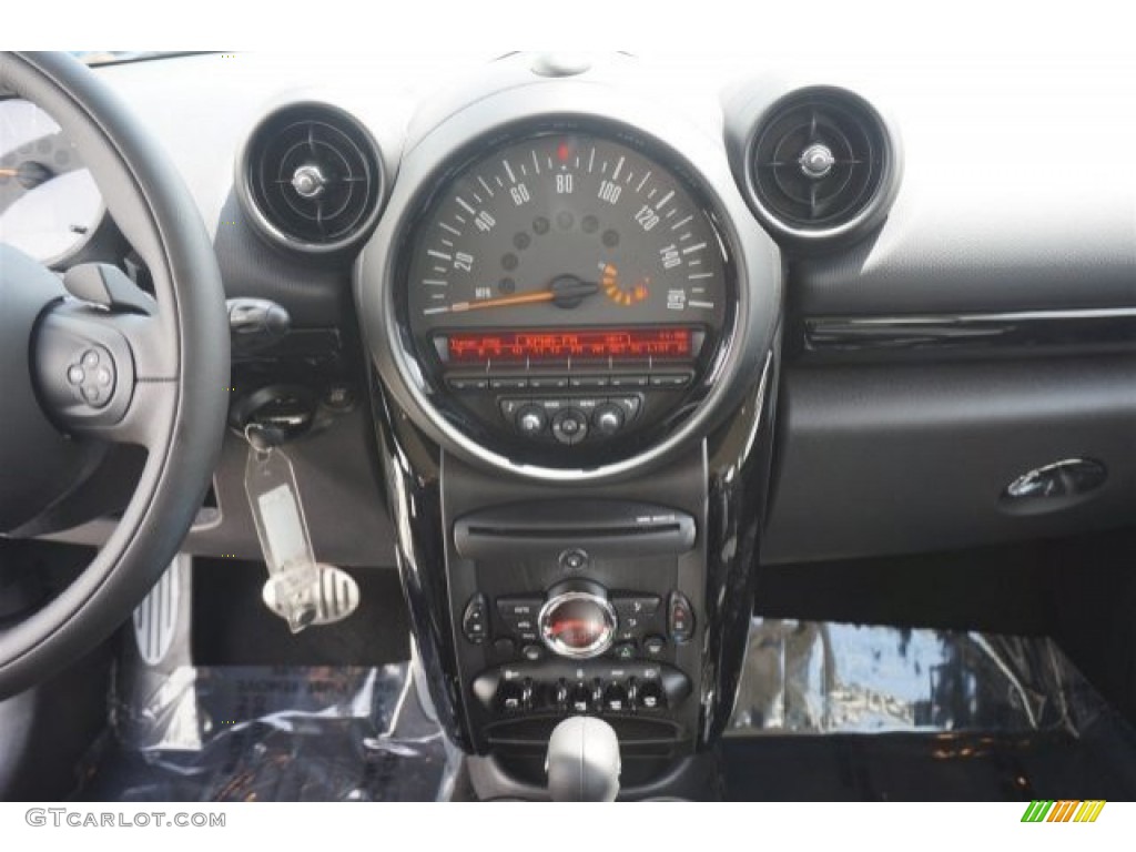 2015 Mini Countryman Cooper S Gauges Photos