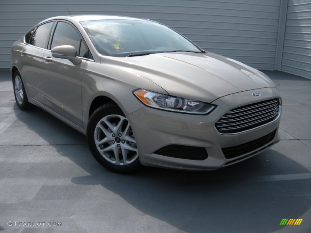 2015 Fusion SE - Tectonic Silver Metallic / Charcoal Black photo #1
