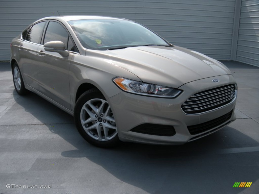 2015 Fusion SE - Tectonic Silver Metallic / Charcoal Black photo #2