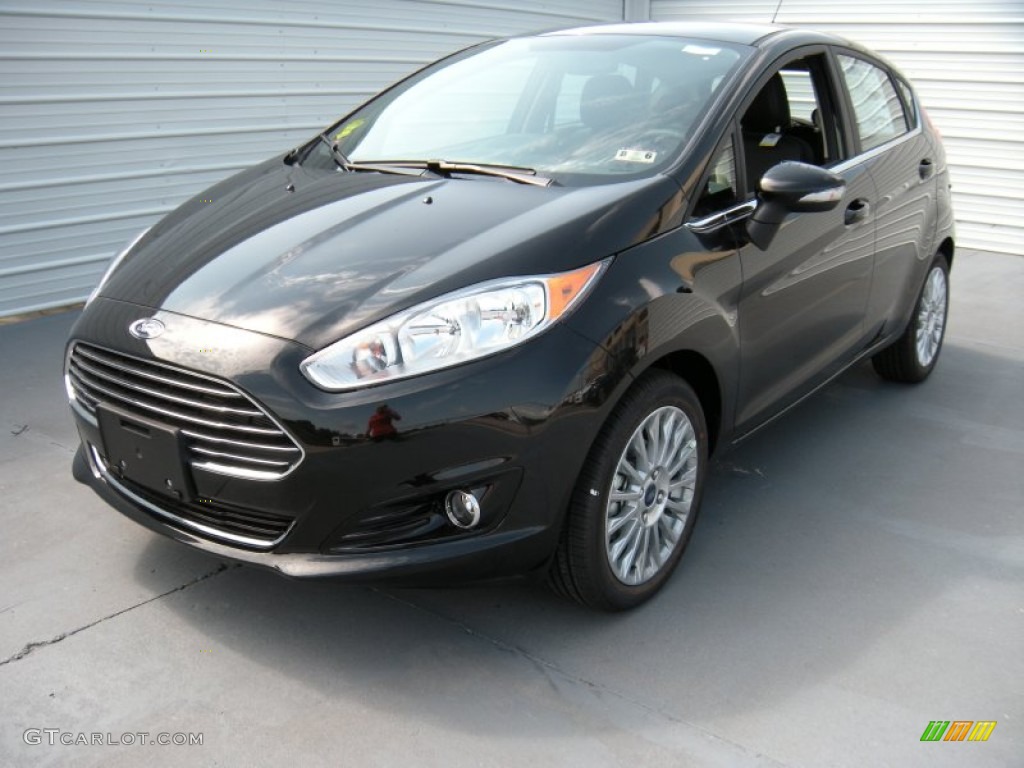 2015 Fiesta Titanium Hatchback - Tuxedo Black Metallic / Charcoal Black photo #7