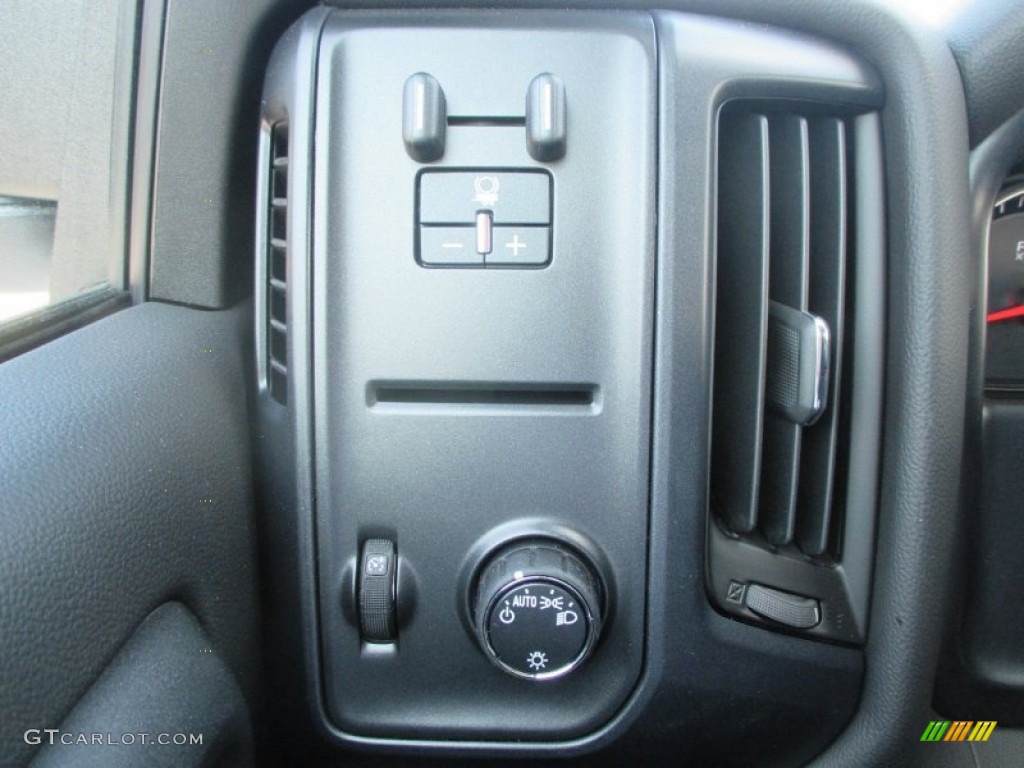 2015 GMC Sierra 2500HD Double Cab Chassis Controls Photos