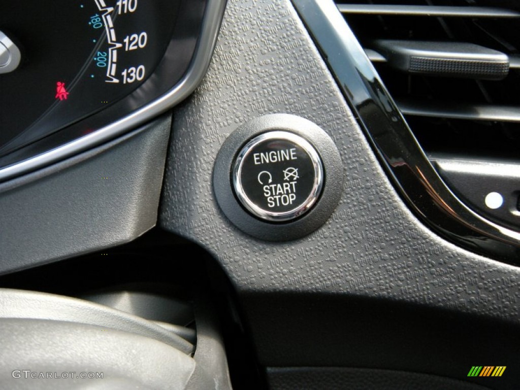 2015 Ford Fiesta Titanium Hatchback Controls Photos