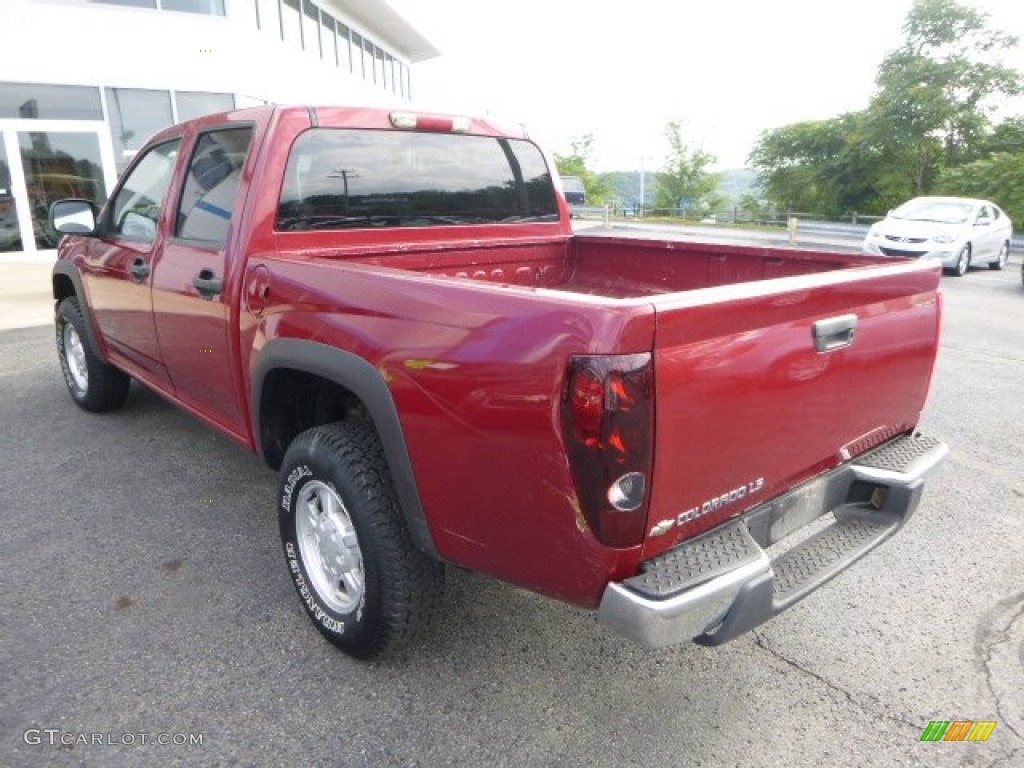 2004 Colorado LS Crew Cab 4x4 - Dark Cherry Red Metallic / Very Dark Pewter photo #2