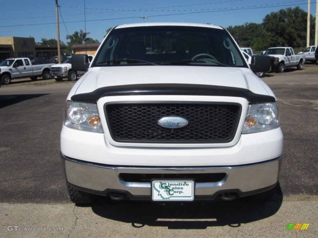 2006 F150 XLT SuperCrew 4x4 - Oxford White / Medium/Dark Flint photo #20