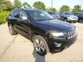 Brilliant Black Crystal Pearl - Grand Cherokee Overland 4x4 Photo No. 4