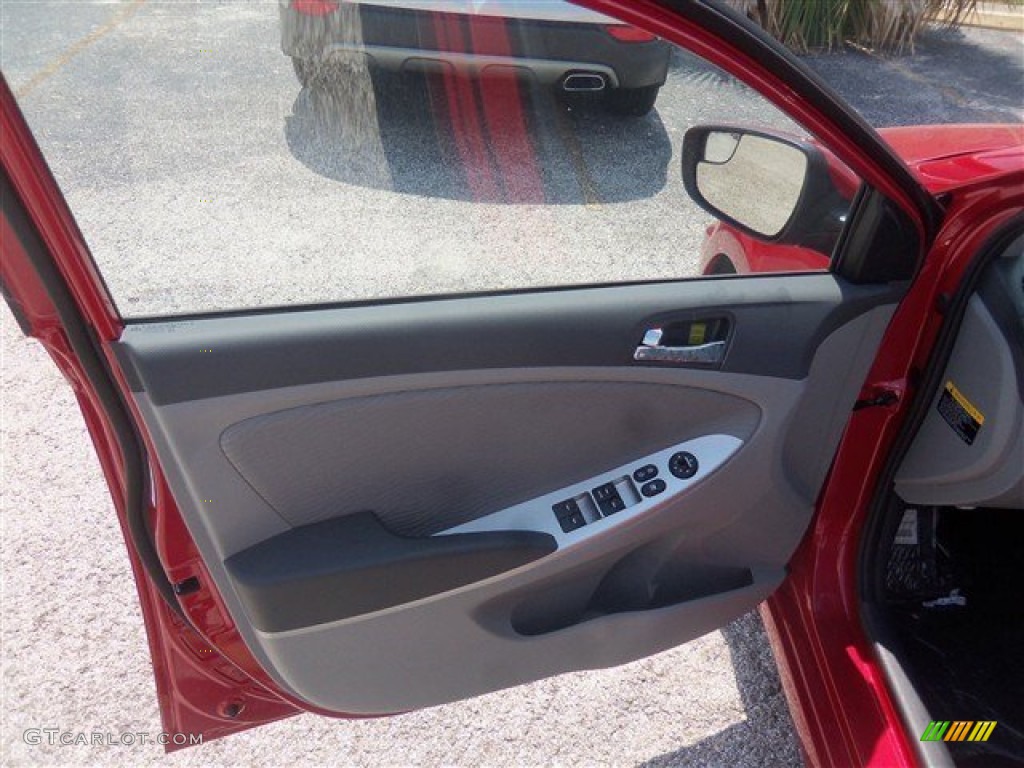 2014 Accent GLS 4 Door - Boston Red / Gray photo #5