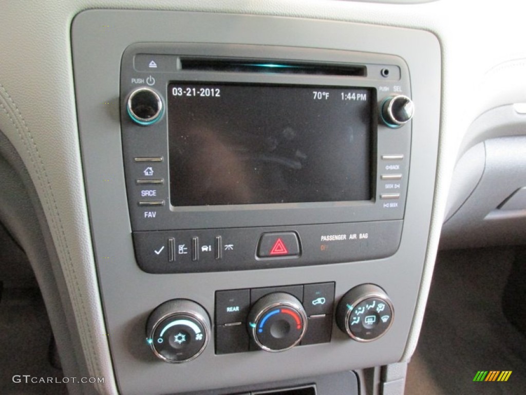 2015 Chevrolet Traverse LS AWD Controls Photo #96745279