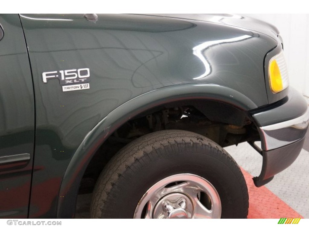 2002 F150 XLT SuperCrew 4x4 - Dark Highland Green Metallic / Medium Graphite photo #41