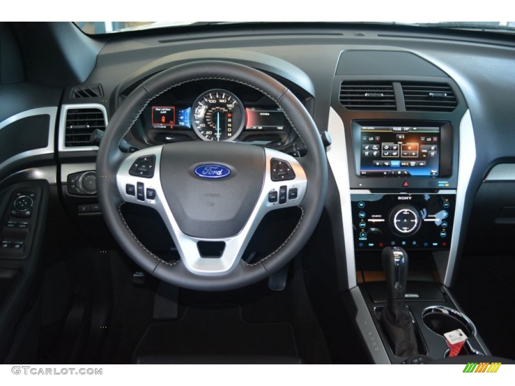 2015 Ford Explorer Sport 4WD Sport Charcoal Black Dashboard Photo #96748126