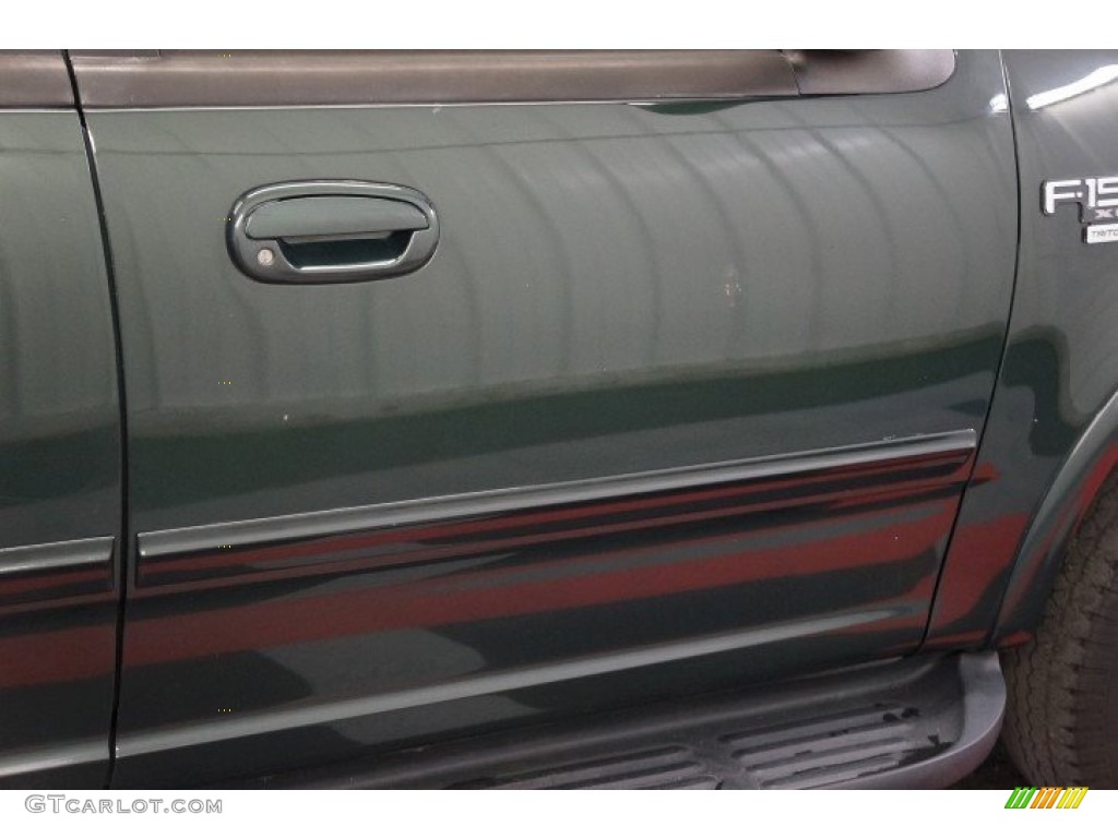2002 F150 XLT SuperCrew 4x4 - Dark Highland Green Metallic / Medium Graphite photo #46