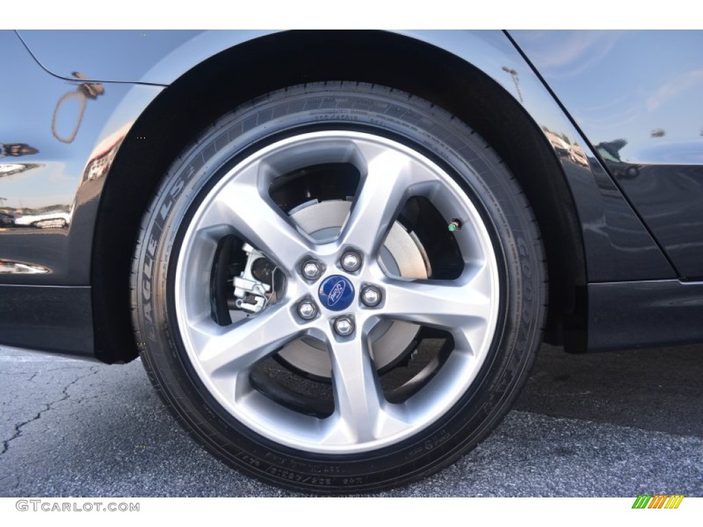 2015 Ford Fusion SE Wheel Photo #96748810
