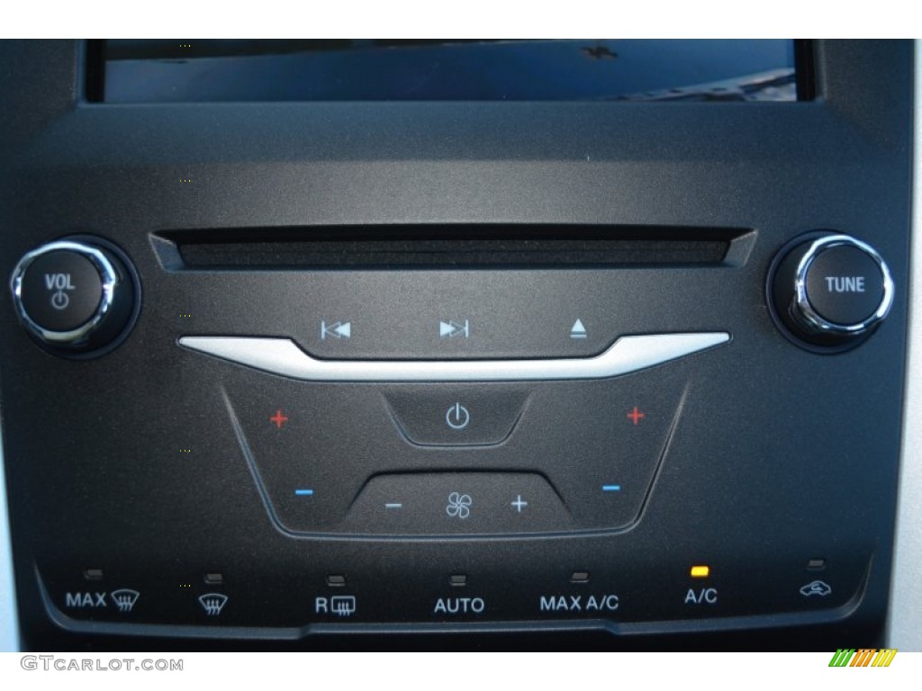 2015 Ford Fusion SE Controls Photo #96749002