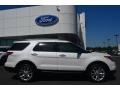 2015 White Platinum Ford Explorer XLT  photo #2