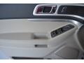 2015 White Platinum Ford Explorer XLT  photo #5