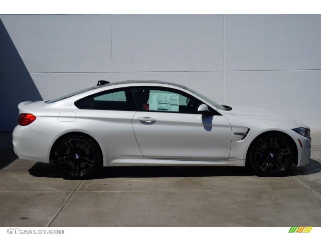 Mineral White Metallic 2015 BMW M4 Coupe Exterior Photo #96757372