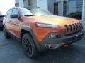 Mango Tango Pearl Coat - Cherokee Trailhawk 4x4 Photo No. 6