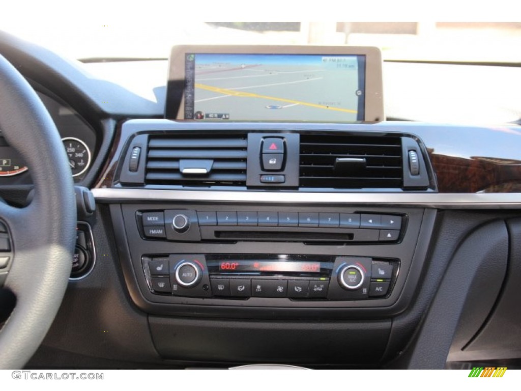 2014 3 Series 328i xDrive Sedan - Alpine White / Black photo #15