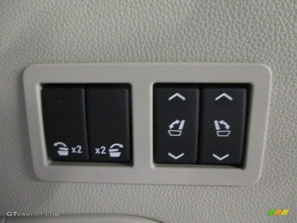 2015 Cadillac Escalade Premium 4WD Controls Photo #96767844