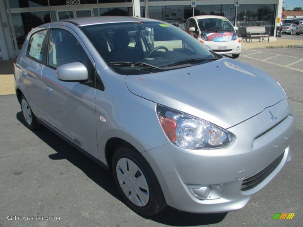 Starlight Silver 2015 Mitsubishi Mirage DE Exterior Photo #96769449
