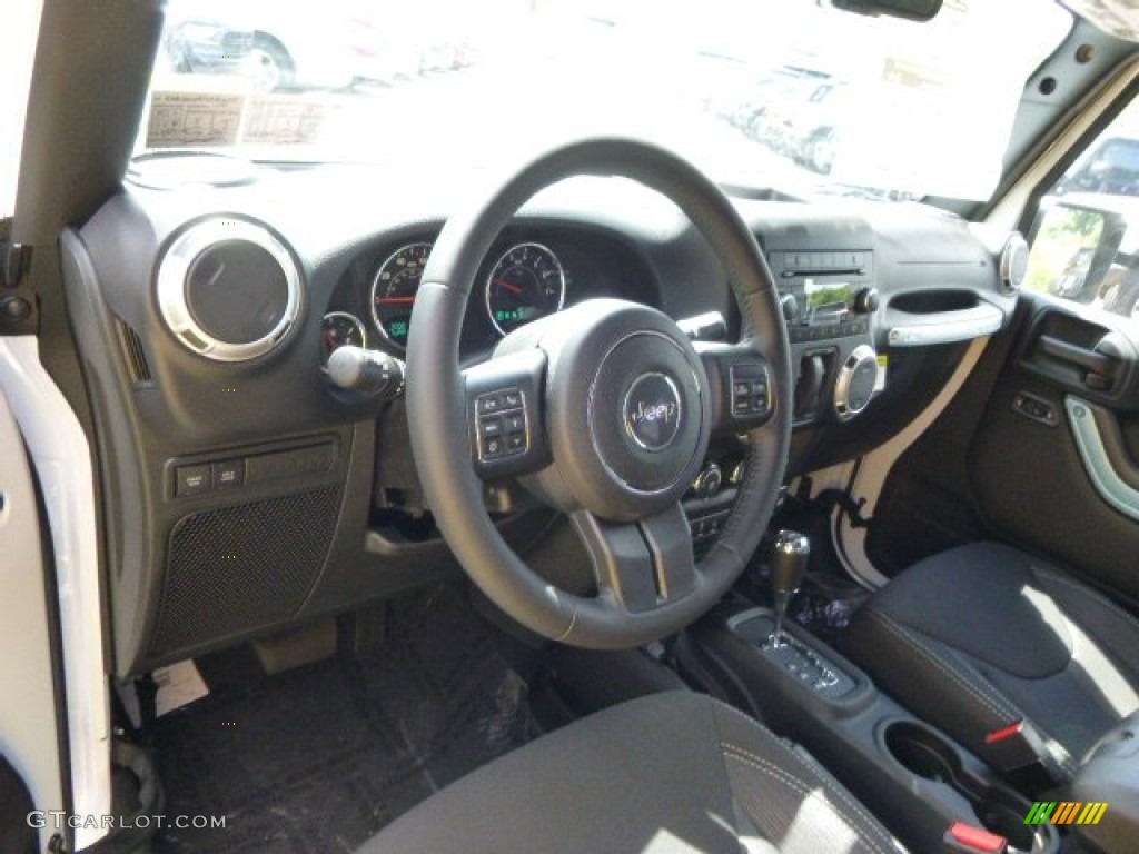 Black Interior 2015 Jeep Wrangler Rubicon 4x4 Photo #96771600