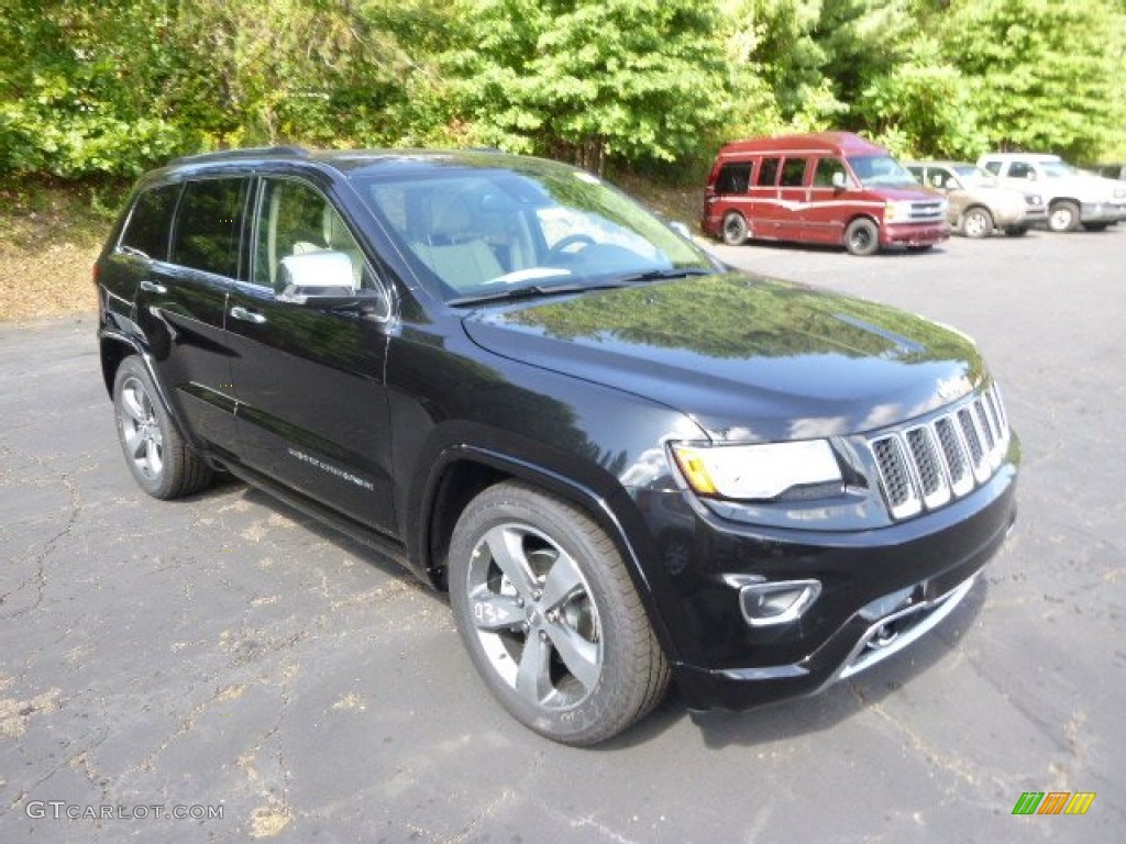 2015 Grand Cherokee Overland 4x4 - Brilliant Black Crystal Pearl / SRT Red Vapor Black/Red photo #4