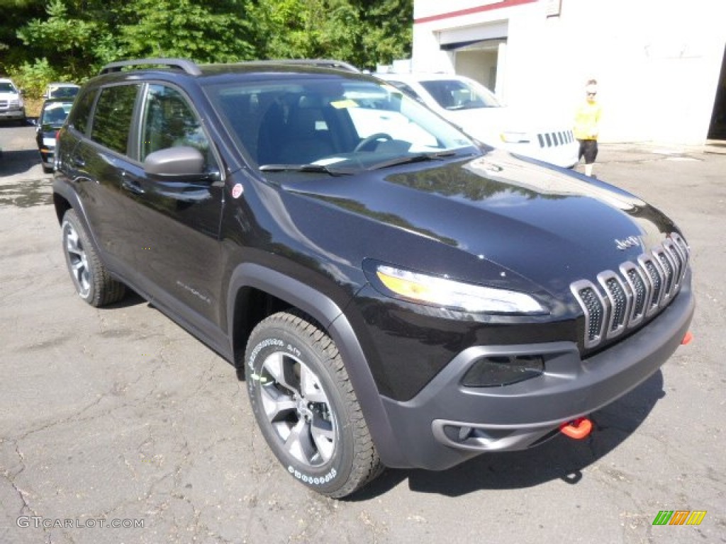 Brilliant Black Crystal Pearl 2015 Jeep Cherokee Trailhawk 4x4 Exterior Photo #96774201