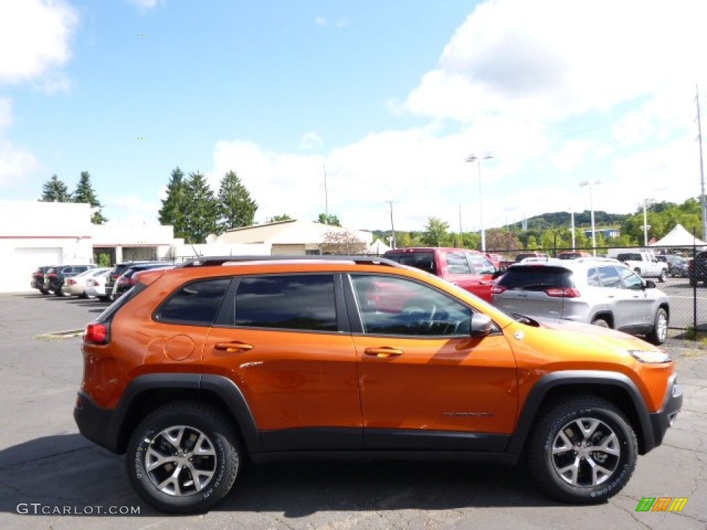 Mango Tango Pearl 2015 Jeep Cherokee Trailhawk 4x4 Exterior Photo #96774699