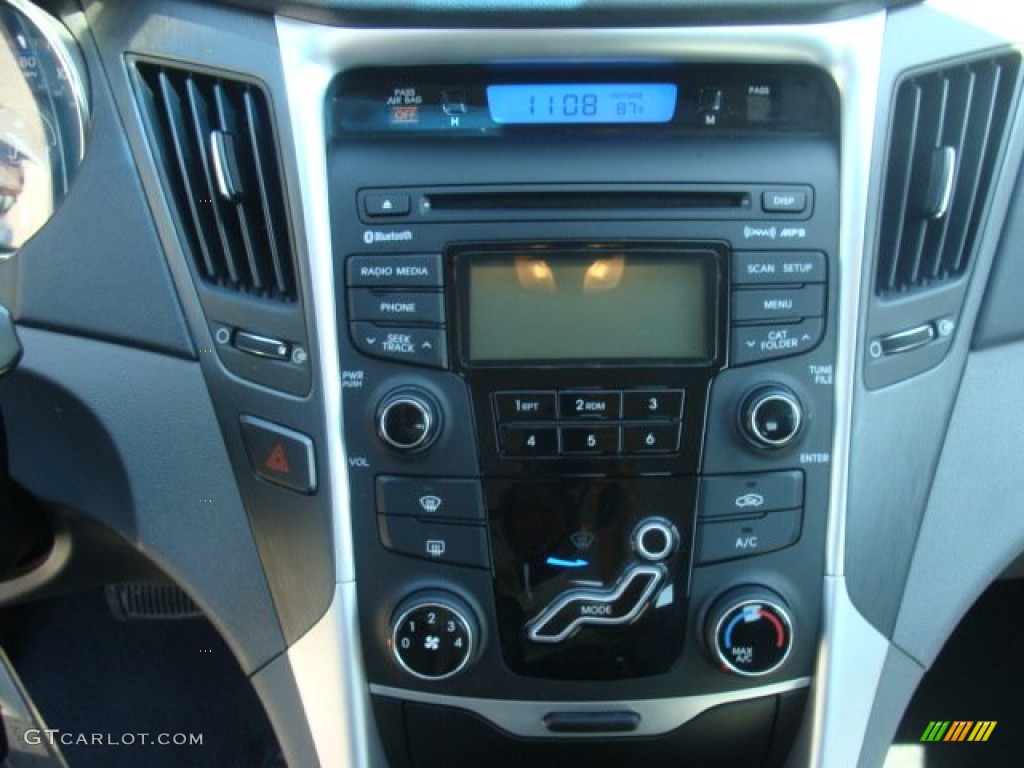 2013 Sonata GLS - Radiant Silver / Gray photo #17