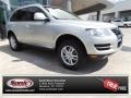 2008 White Gold Metallic Volkswagen Touareg 2 VR6 #96758955