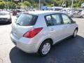 Brilliant Silver - Versa 1.8 S Hatchback Photo No. 8