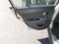 Brilliant Silver - Versa 1.8 S Hatchback Photo No. 13