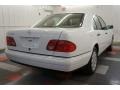 Glacier White - E 320 Sedan Photo No. 7