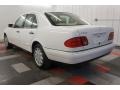 Glacier White - E 320 Sedan Photo No. 9