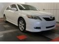 Super White - Camry SE Photo No. 4
