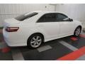 Super White - Camry SE Photo No. 6