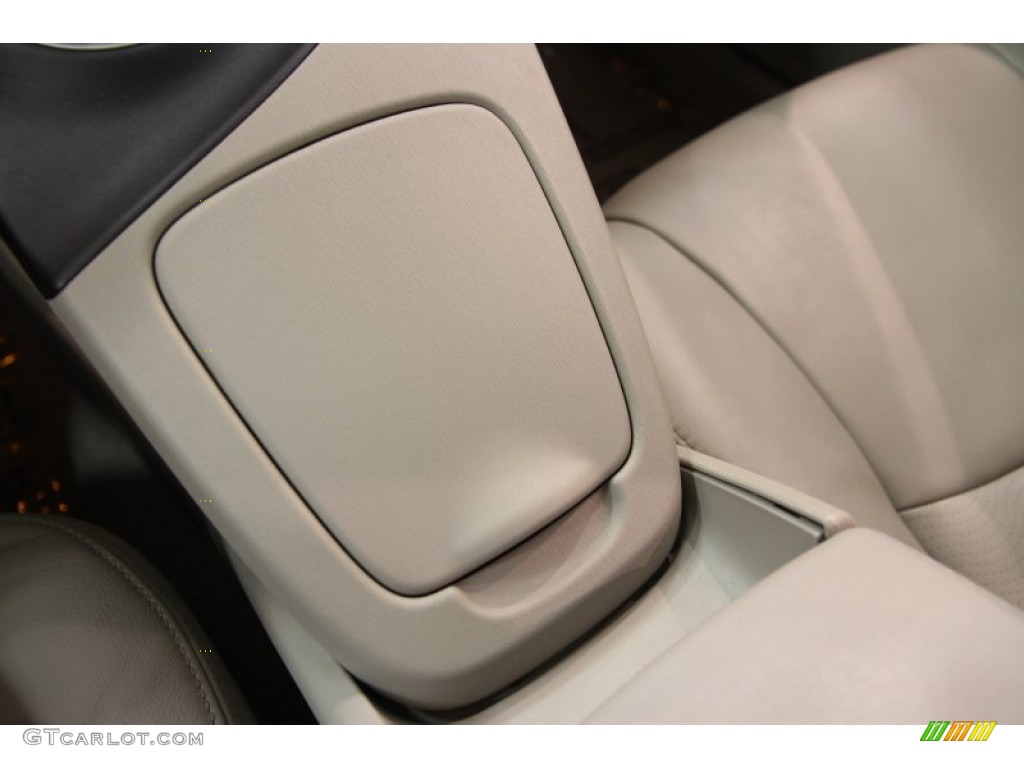 2010 Prius Hybrid IV - Blizzard White Pearl / Bisque photo #31