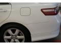 Super White - Camry SE Photo No. 53